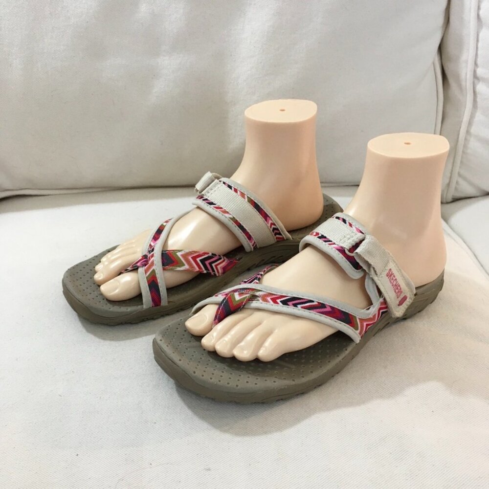 Skechers Women's Reggae Zip Swag Sandsal